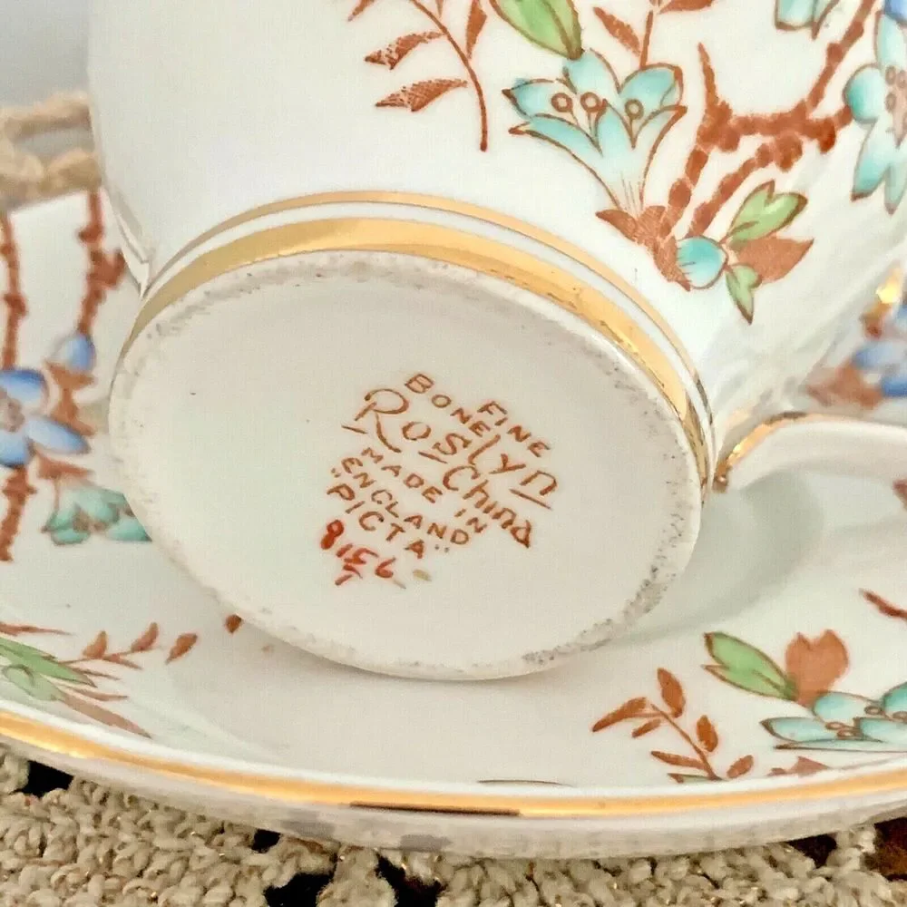 Bone China Tea Cup Saucer Duo Roslyn Picta circa 1950s Vintage England